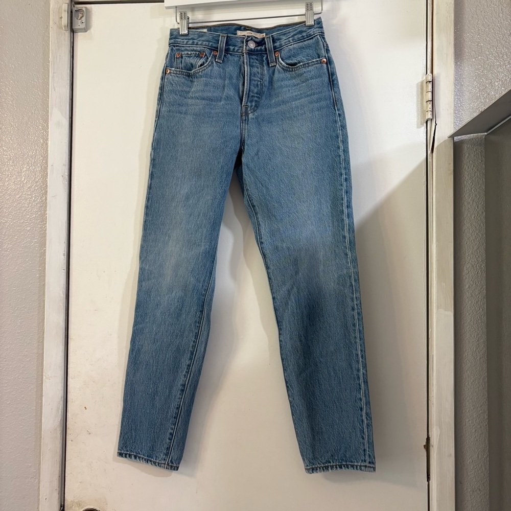 Levi’s Wedgie Straight Leg Jeans Space To Think Medium Wash 25 Casual Mom - Picture 4 of 14
